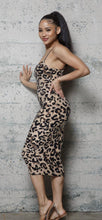 Load image into Gallery viewer, BODYCON LEOPARD PRINTED JERSEY DRESS
